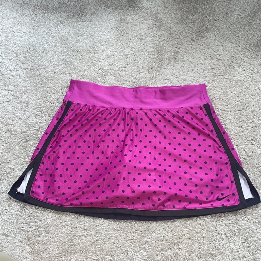 Nike Skirt! Cute Pattern. Fits like a M.
